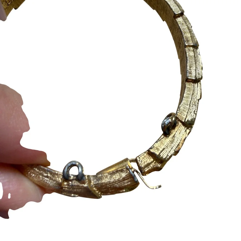 Lisner‎ Hinged Bangle Gold Tone Textured Wheat Leaf Botanical Statement